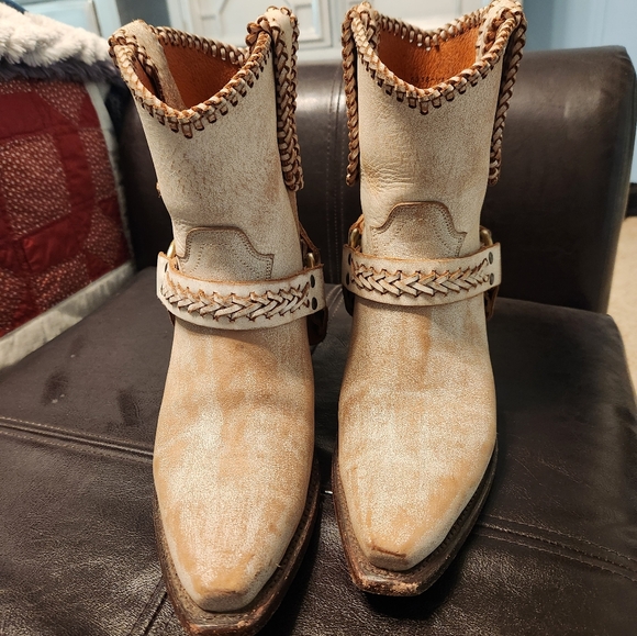 Cleo + WOLF Cream Ankle Cowgirl Boots - Picture 3 of 14